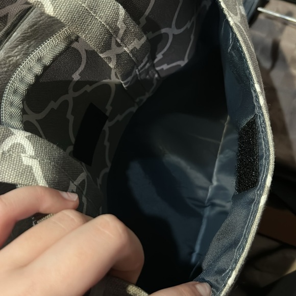 Computer case - Picture 4 of 6